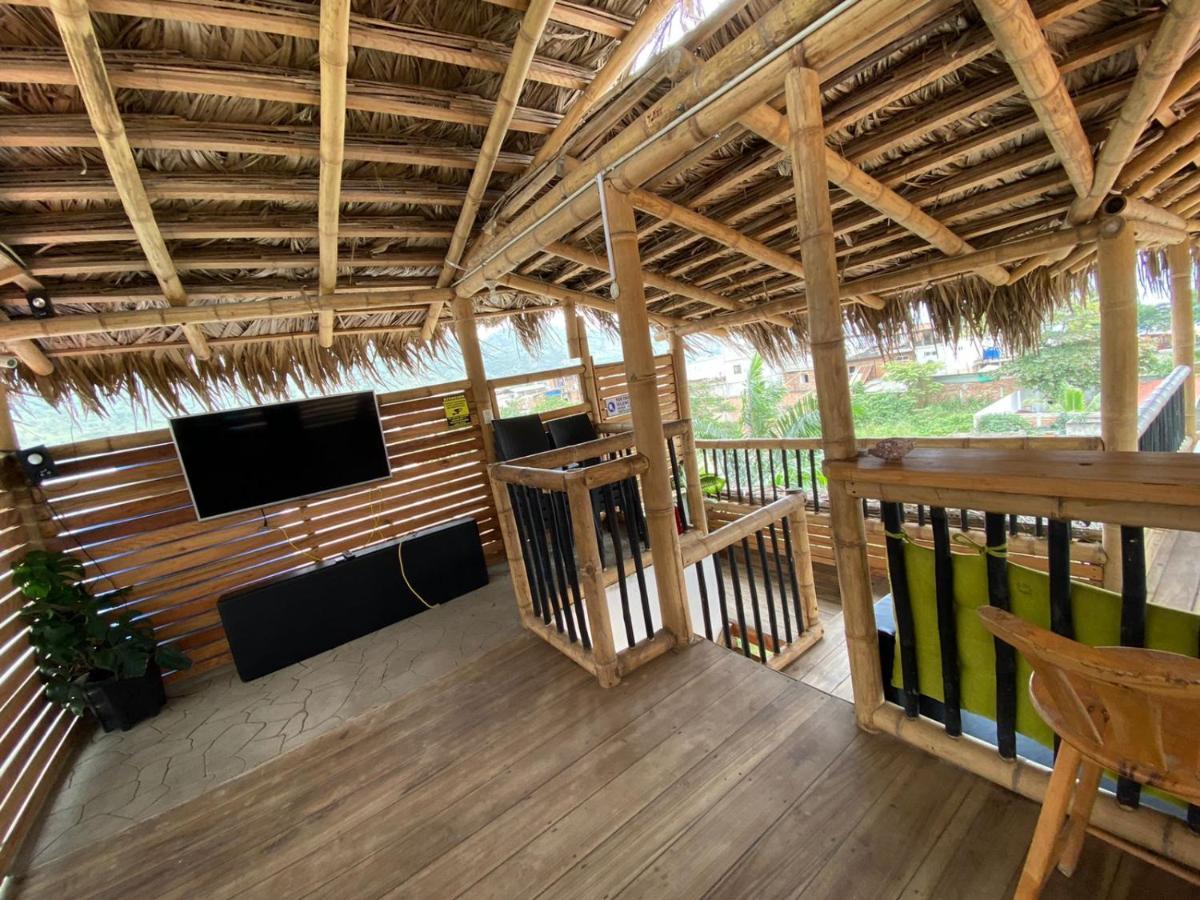 Haus Quentin 호텔 Puerto López 외부 사진